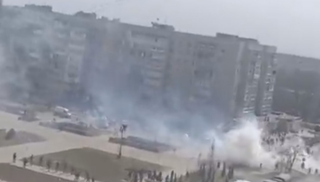 Руските сили обстрелваха мирен протест в Енергодар където се намира